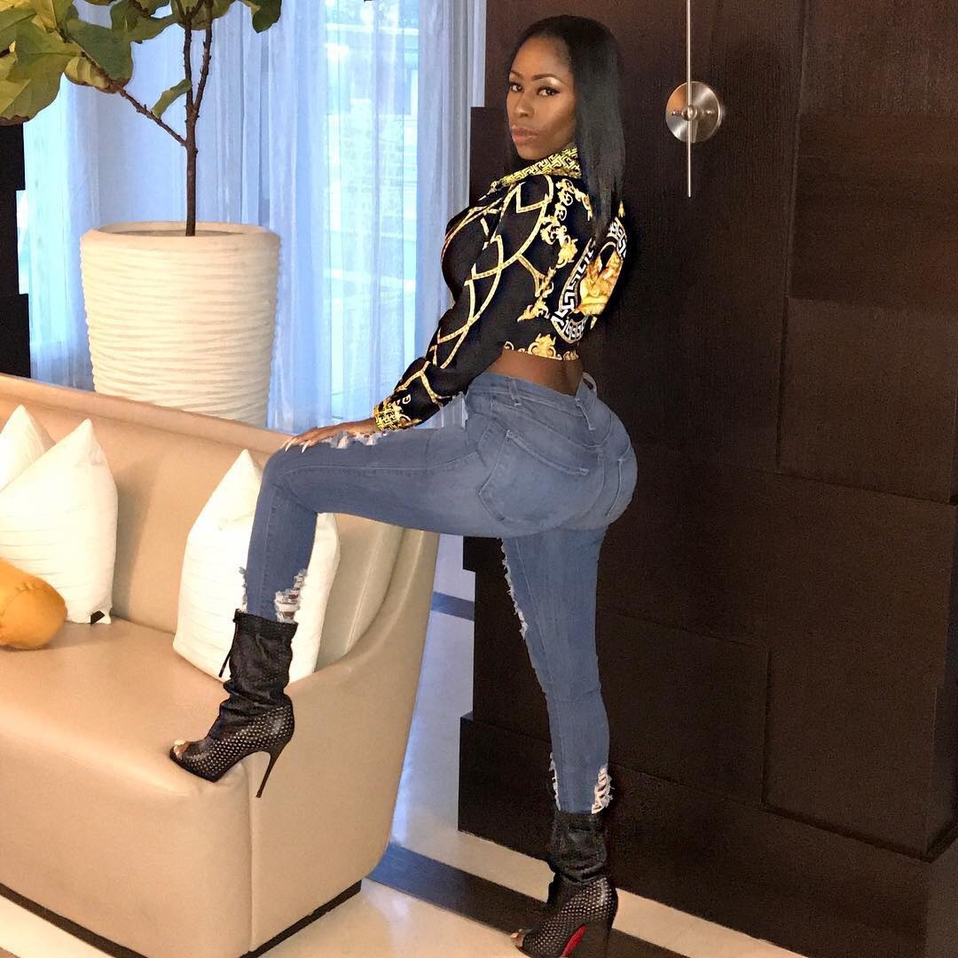 bigpapij9:Ass4days…