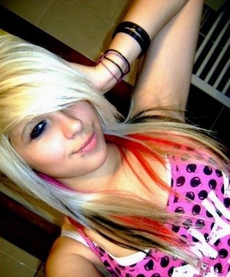 masterblaze:  Is it just me or are emo girls a huge turn on 
