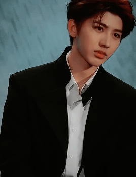 zhuzhengting:handsome from every angle