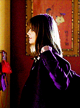 amandaseyfried-deactivated20151:  Clara Oswald outfit appreciation