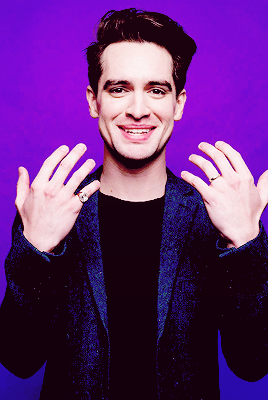 heavenlybrendon:  Brendon Urie by Emma Swann 