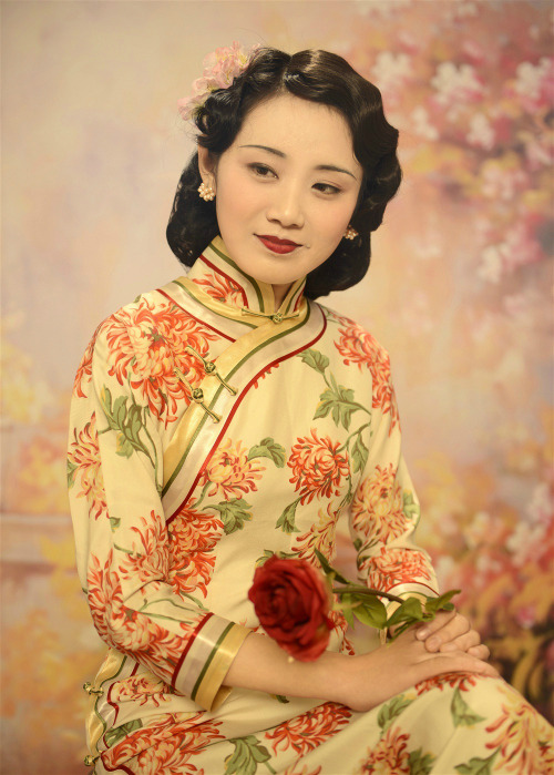 China antique fashion, mostly qipao旗袍 in minguo style in early times of 20th century. Photos by 潤熙陳C