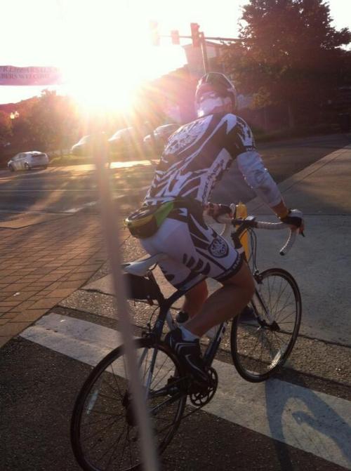 wtfkits:A morning commute rider submitted without comment from the wilds of the internet ….Oh man&he