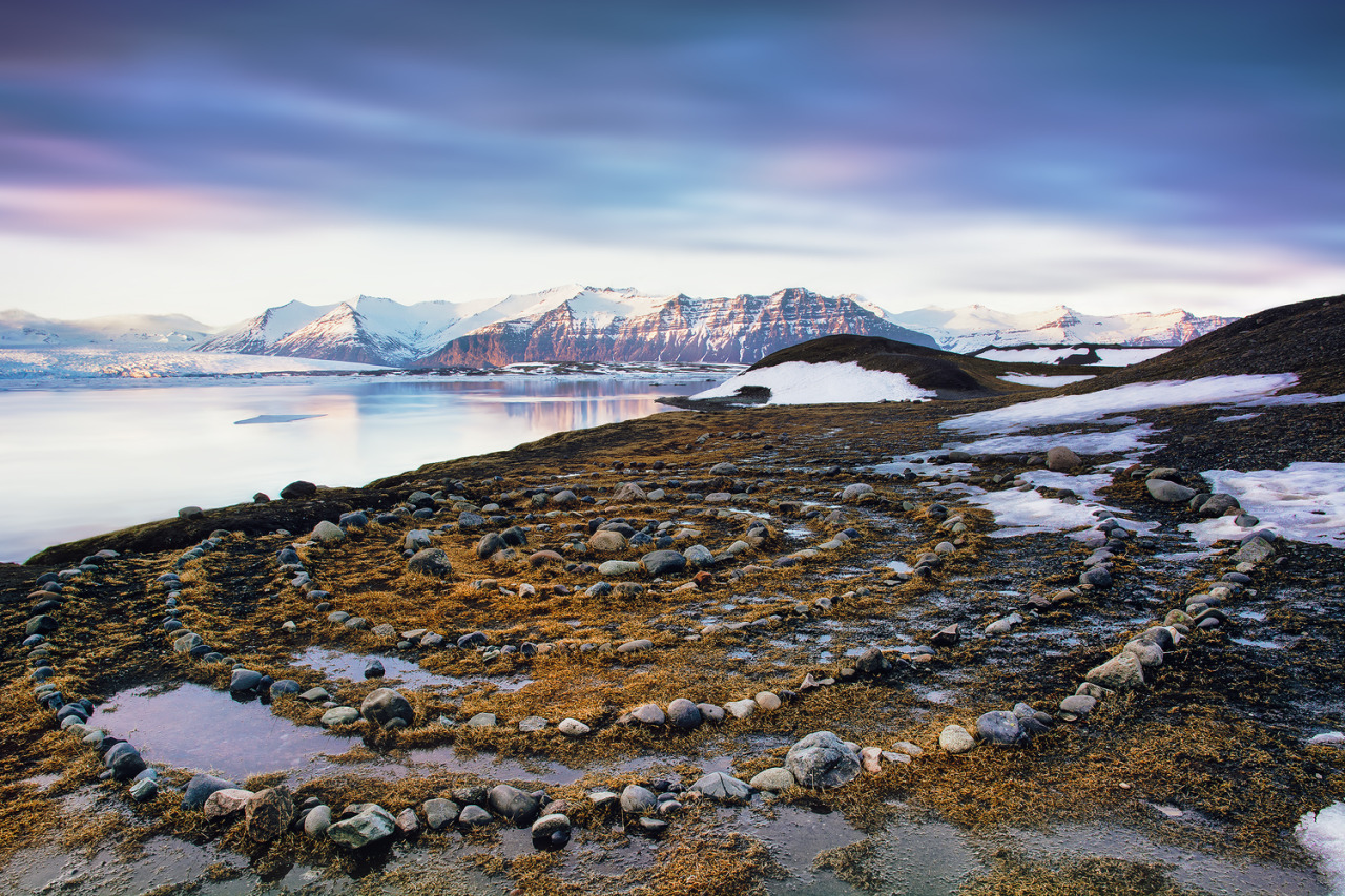 Colors of Jökulsárlón II
photo by Carmen Ioneanu (carmen-art.tumblr.com)