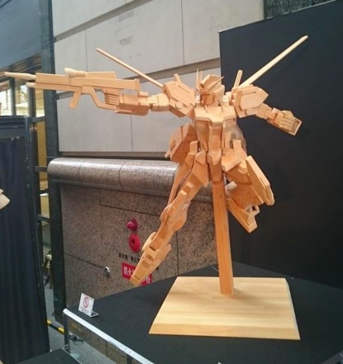 gunjap:  Amazing Mecha and Gundam Series Made of Wood on Display @ Tokyo!!! PHOTOREPORT No.27 Imageshttp://www.gunjap.net/site/?p=238842