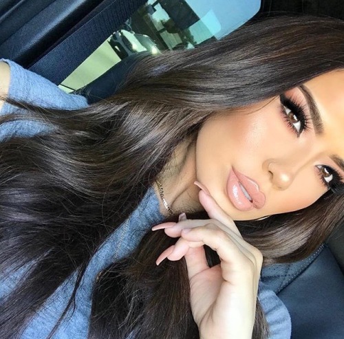 krasavitsaa: @iluvsarahii elllenagilbert.tumblr.com/