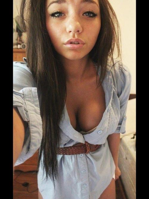 snapchathotbabes:  Click HERE for more Snapchat Nudes
