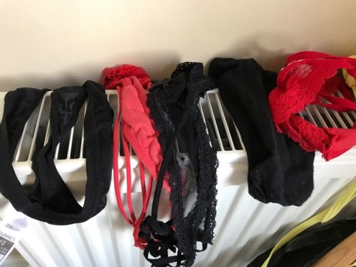 redseethru: Neighbours panties drying on a radiator , should I borrow one ?