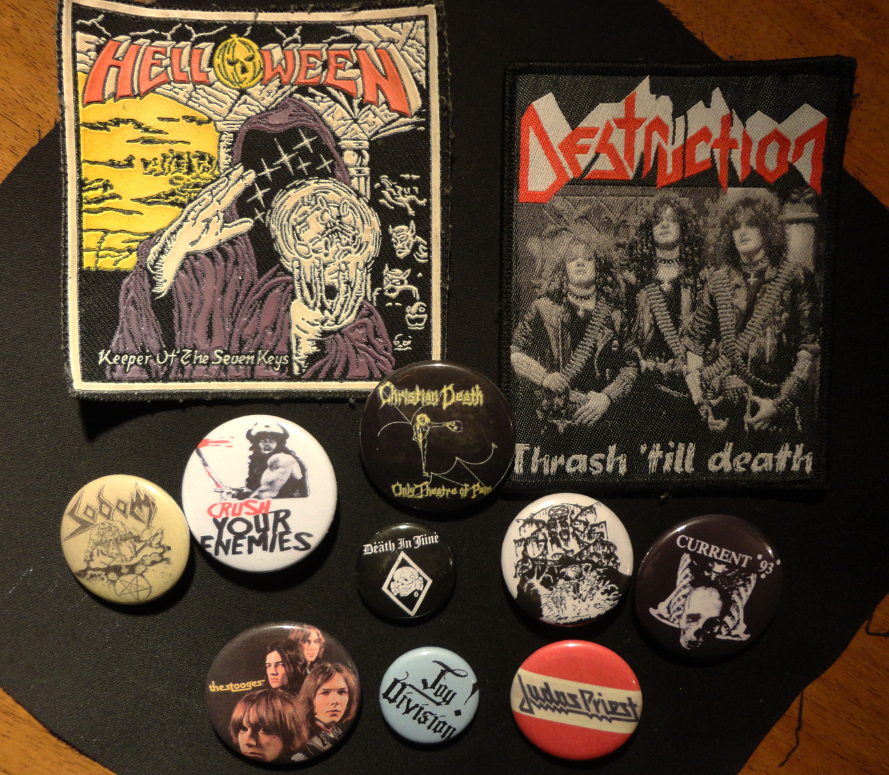 crudcastlecult:  floodfields:  new things  ^_^  That Destuction patch!