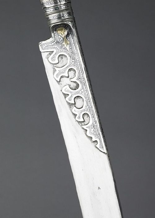 art-of-swords:Yatagan SwordDated: 1809Culture: OttomanMedium: iron or steel, gold, silver, wood, met