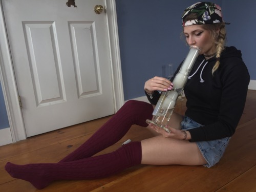 XXX shay-gnar:  gettin high on the floor photo