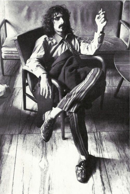 legendarytragedynacho:Frank Zappa