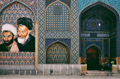 archae-heart:Isfahan in shades of blue // August 2018