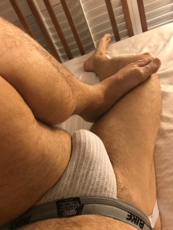 Hairy barefoot men, and other smut