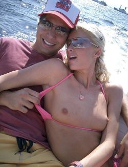 celebhotleaks:Paris Hilton