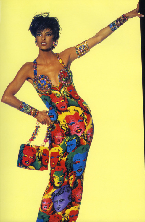 1990sgirls:Linda Evangelista, 1991