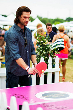 snowbairds:  Jared being adorable at the Austin Food &amp; Wine Festival ツ