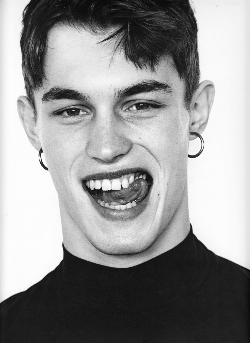 ayoomagazine:  Kit Butler for Made In Brazil #10, Photography Philippe Vogelenzang, Fashion Way Perr