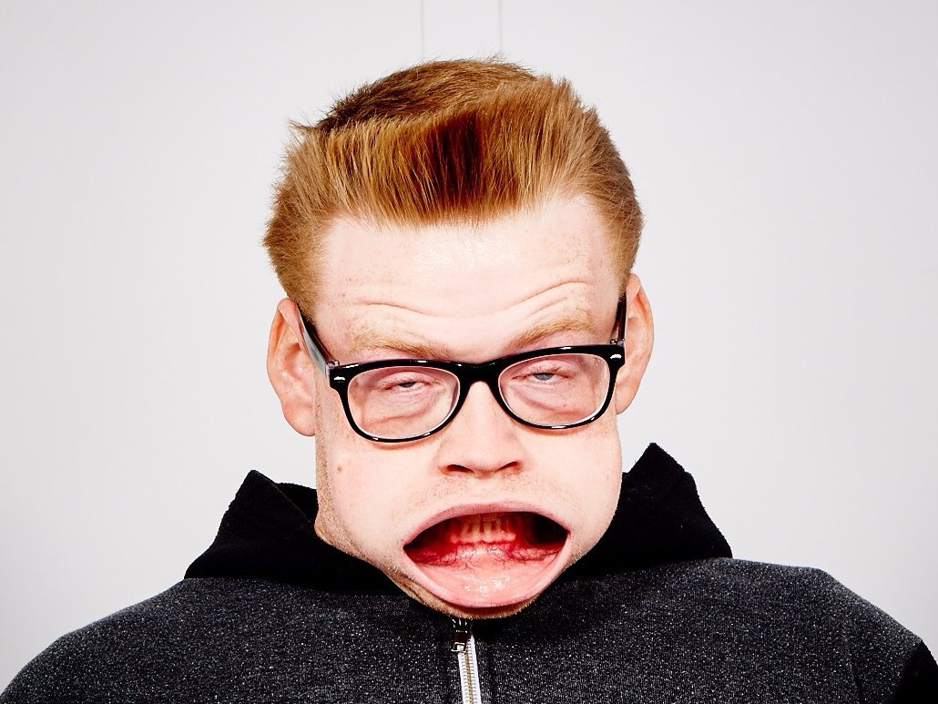 crossconnectmag:  G-Force Faces, #Hashtag Photography Custom high speed selfie