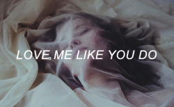 unenjoyable:Lara Makabresku || Ellie Goulding