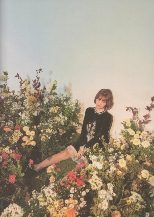 galaxy&ndash;supernova-scans:Oh My Girl “Secret Garden” scansmore hereediting allowe