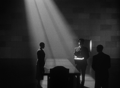 Citizen Kane  [ 1941 ]Dir:  Orson WellesDoP:  Gregg TolandFULL POST (60x - 1080p screencaps)