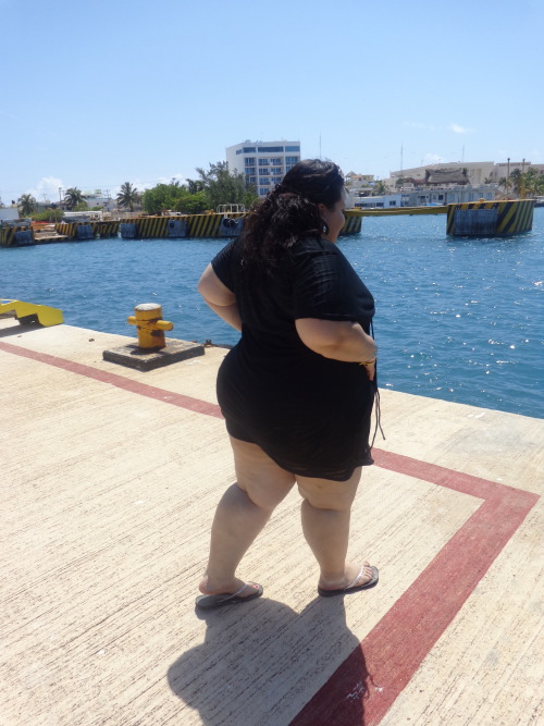 bestbbw: it is moxiemisfit:  Isn’t my ass sexy :)