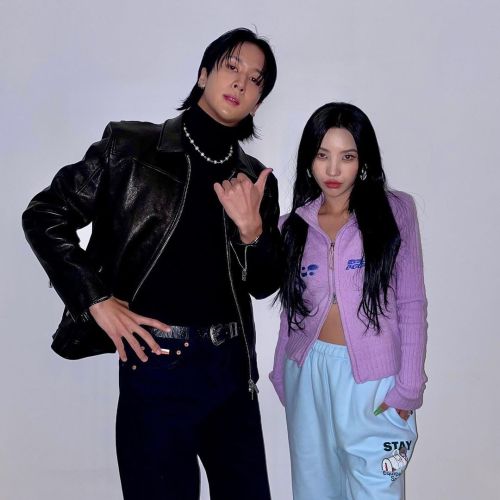 211126 Ravi’s Instagram Update with G(i)-dle Soyeon | © ravithecrackkidz- 21.12.07 6PM &l