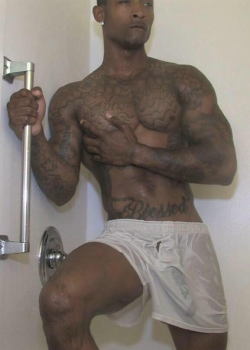 ftlaudtoilet4dom:  You make me equally wet…