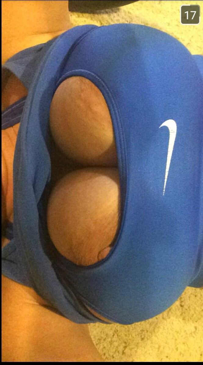 biglargeareolas:  NEW SUBMISSION!!!Thank you very much. Huge areolas!Continue to
