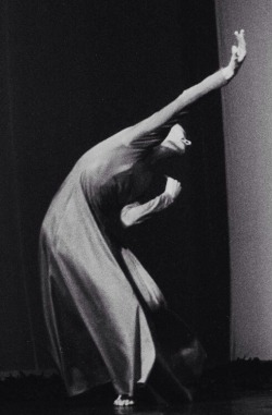 paintdeath:  Pina Bausch