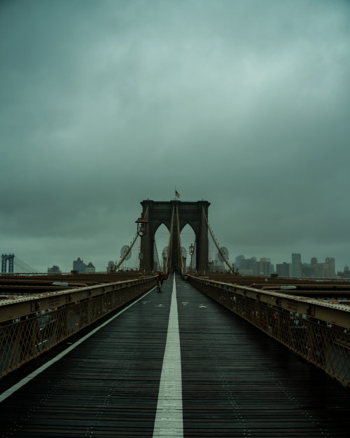 godxlens:Brooklyn bridge on a dark stormy