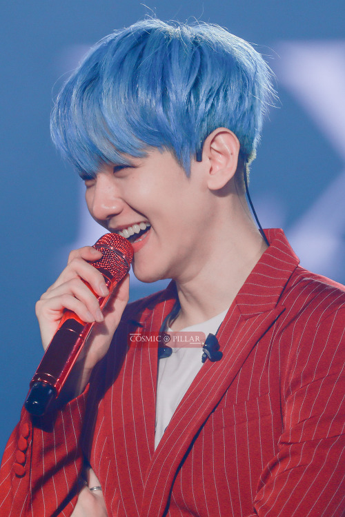 Baekhyun - 191231 Exoplanet #5 - The ExpℓOration [dot] Credit: Cosmic Pillar.