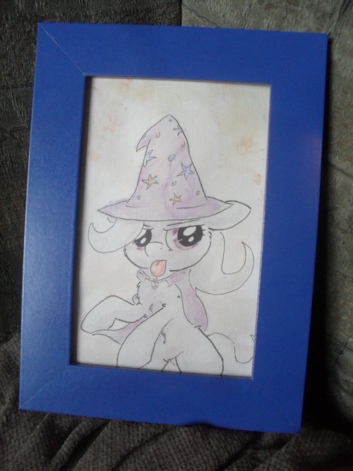 slightlyshade:This is a portrait I put together yesterday. I like this pony.  x3