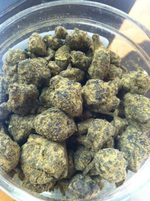 highnicetomeetyou:  highnicetomeetyou:  grimlock420:  Cavier. It’s dipped in hash