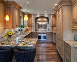 houseandhomepics:  kitchen by Derrick Architecture http://www.houzz.com/photos/1876447/Wheaton-Townhome-traditional-kitchen-chicago