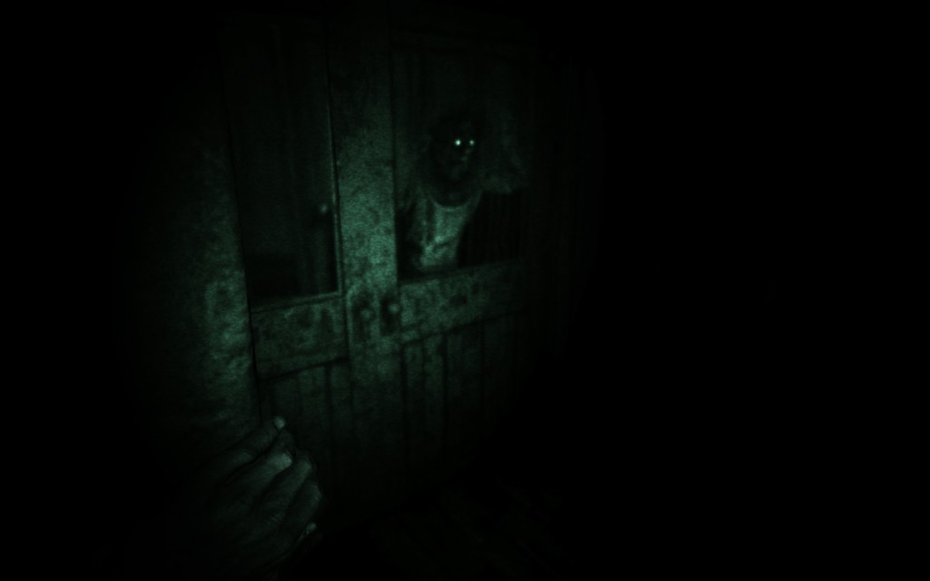 logoside:  Outlast, el miedo hecho juego. Ojo al tráiler: 