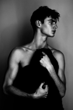 fuckyeahbenallen:  Ben Allen by Damon Baker