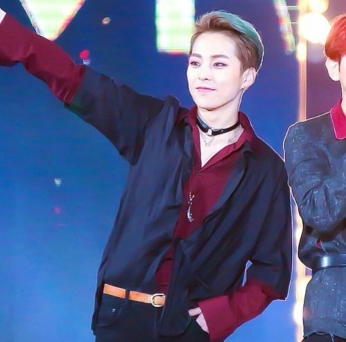 My favorite Lotto-Xiumin-Look 