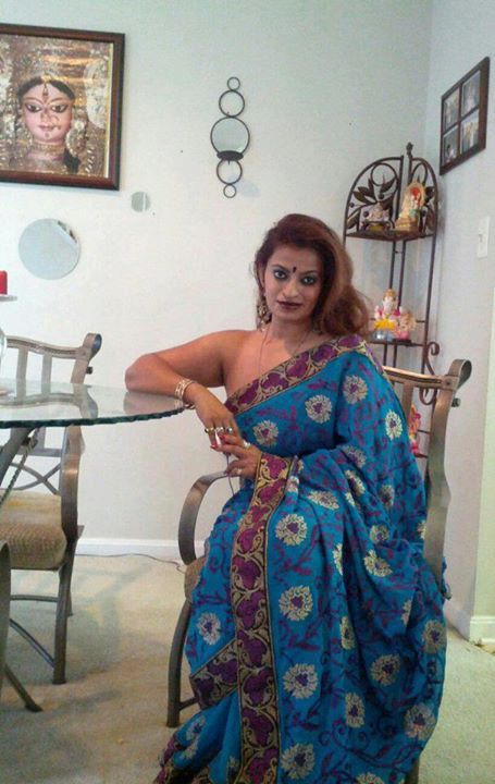 marriedladies:  hOT AND BEAUTIFUL BHABI JI