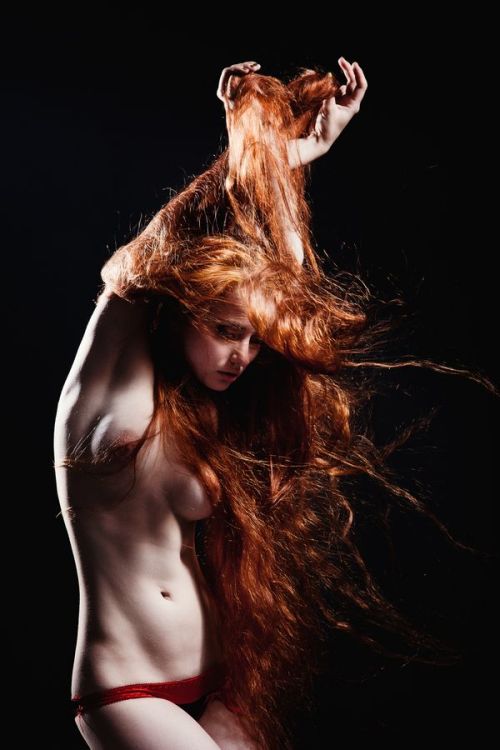 blazing-gingers:  http://blazing-gingers.tumblr.com/ adult photos