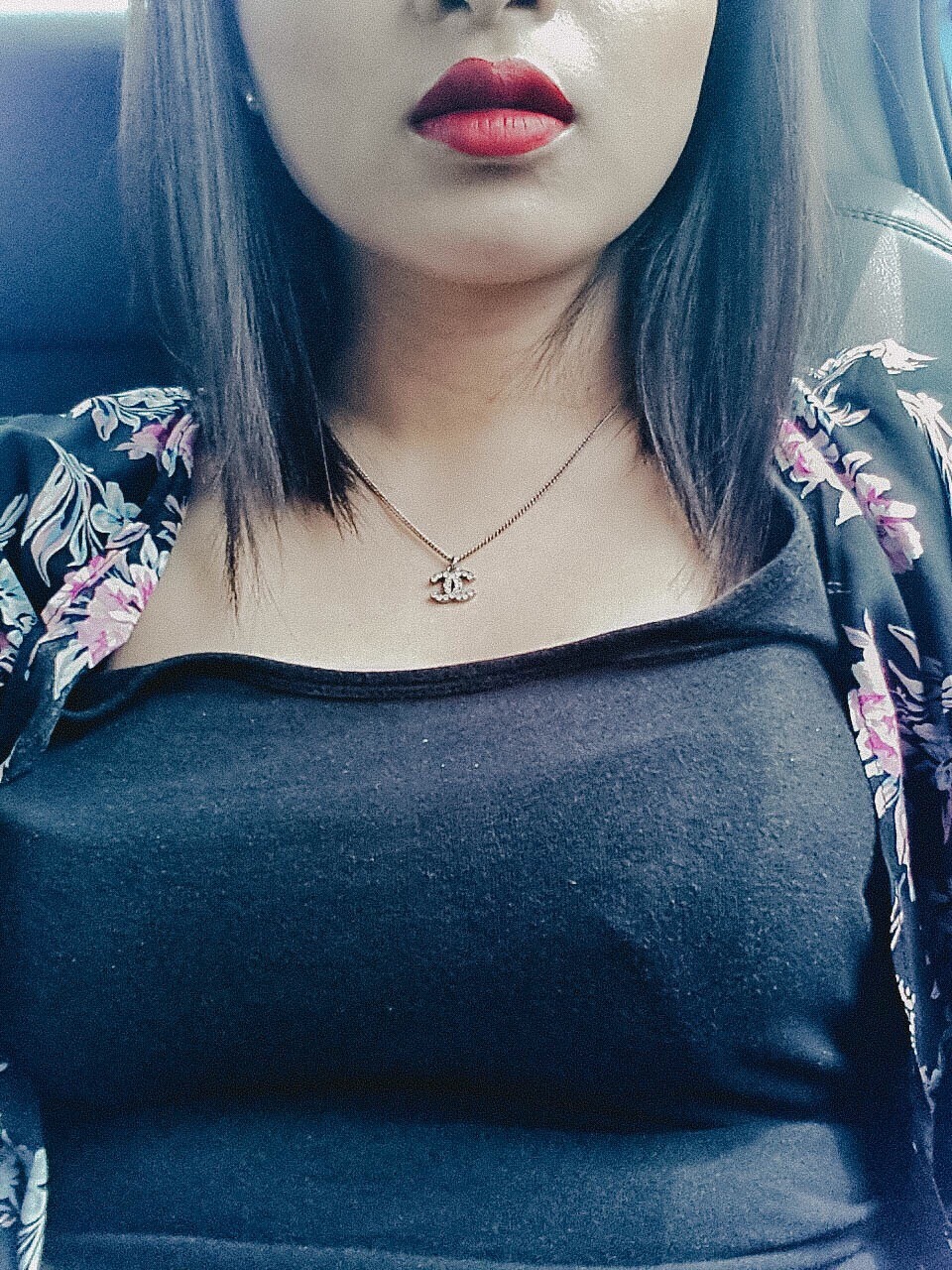 lionpussy: eddiemorra83:  How many love for this sg bitch? Finding for her. Anyone