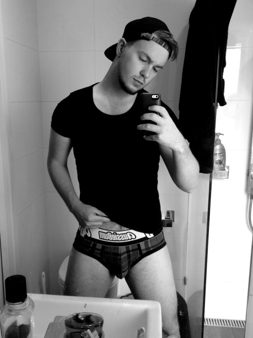 un-ashamedly-superficial: That new aussiebum feeling
