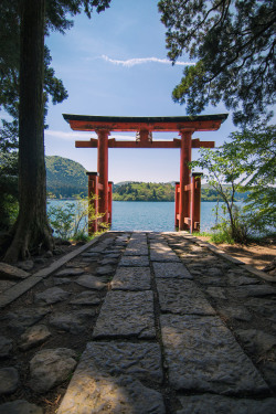 inefekt69:  Lake Ashi - Hakone, Japan