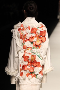 fleurilie:Floral details at Nguyen Cong Tri Nº10