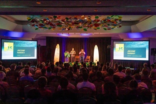 Mahalo nui @jsconfhi and @jaywoniam for giving me the opportunity to emcee JsConfHi and sharing some