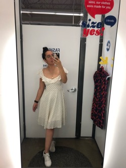 peachemojimami:     I tried on dresses today  Not that anyone asked but all these were XS