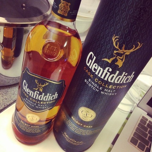 klaisendoh:  Single malt + PS4 (Dynasty Warrior) tonight #whisky #ps4 #singlemalt   My all-time favorite!