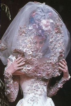 poisoned-apple:Christian Lacroix Haute Couture