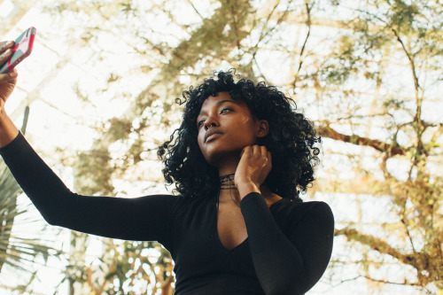 mrcheyl:  At the Garden with Gabby / @fridacashflow by @MrCheylGabby’s Set 